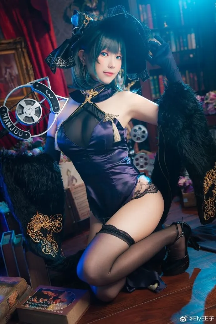 ElyEE子 紫色戏服 COS 跪姿 室内书房 蓝紫光源