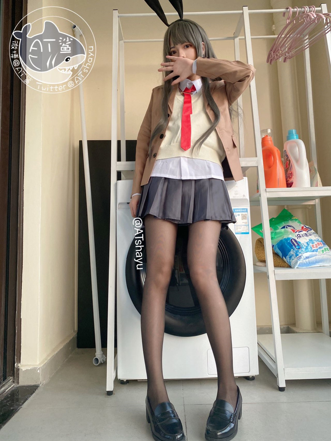 AT鲨 写真合集｜居家视角下的肉感原创写真作品
