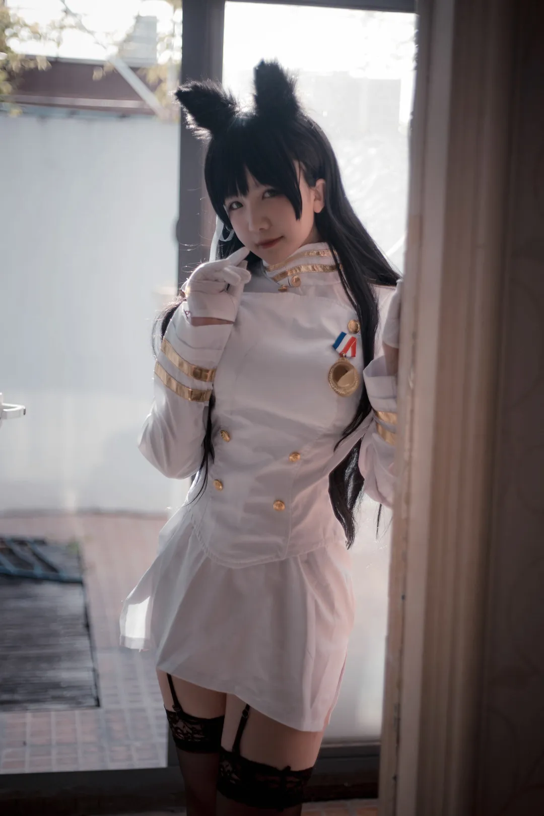 阿半今天很开心 白色制服 猫耳 门框室内写真