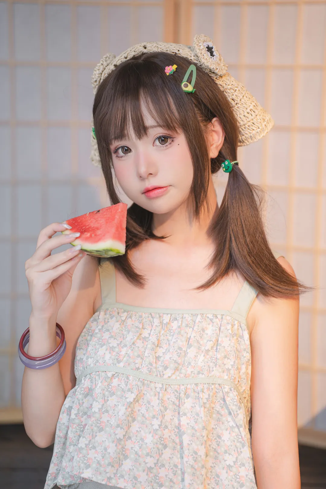 爆机少女喵小吉个人资料与写真合集整理，作品目录持续更新