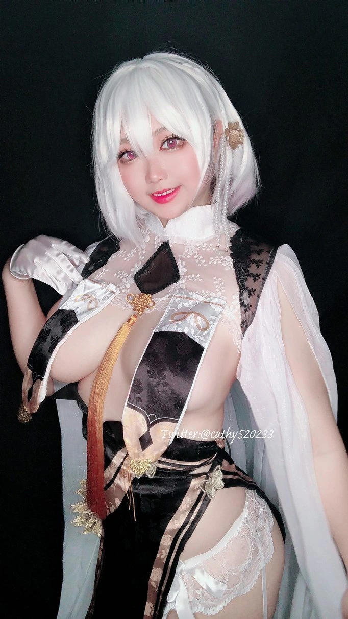 椒妮佐仁的白发黑白礼装cos写真