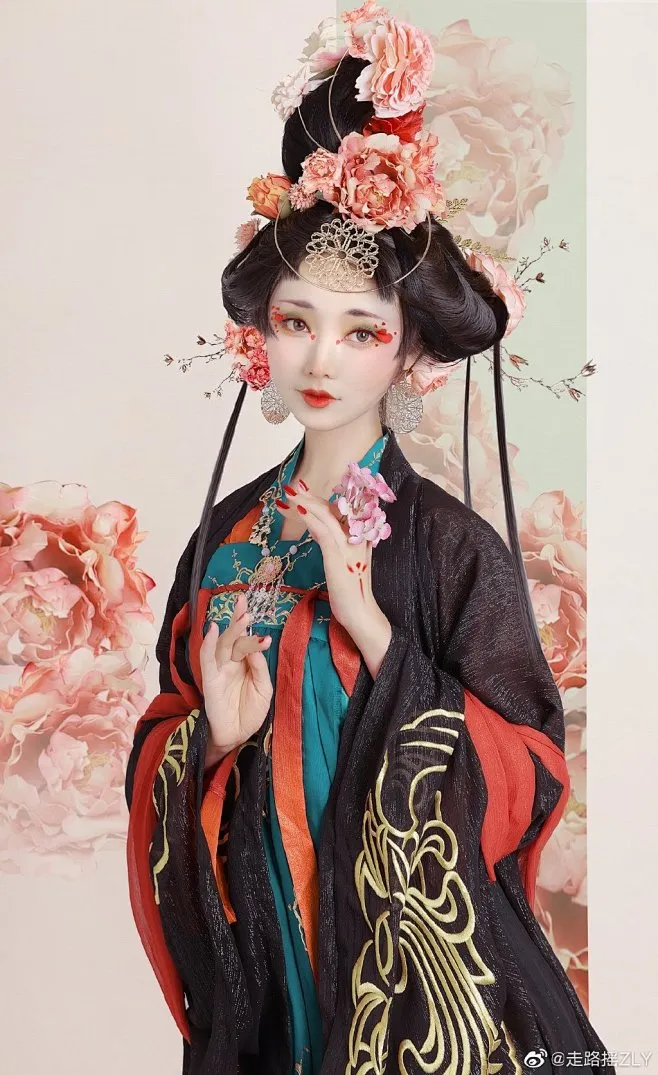 走路摇zlyCOS图集写真合集目录｜国风幻想与暗调人像作品汇总（持续更新）
