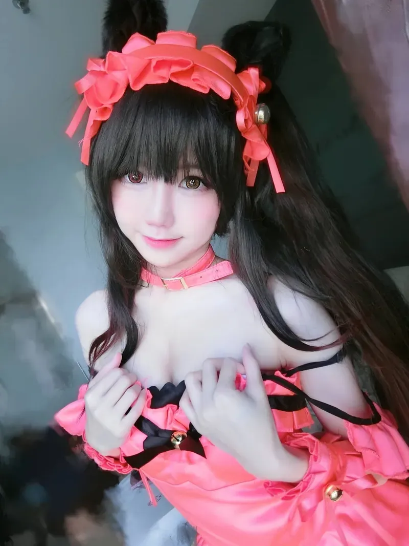 SallyDorasnow 室内黑发猫耳粉色服装近景 cosplay 写真