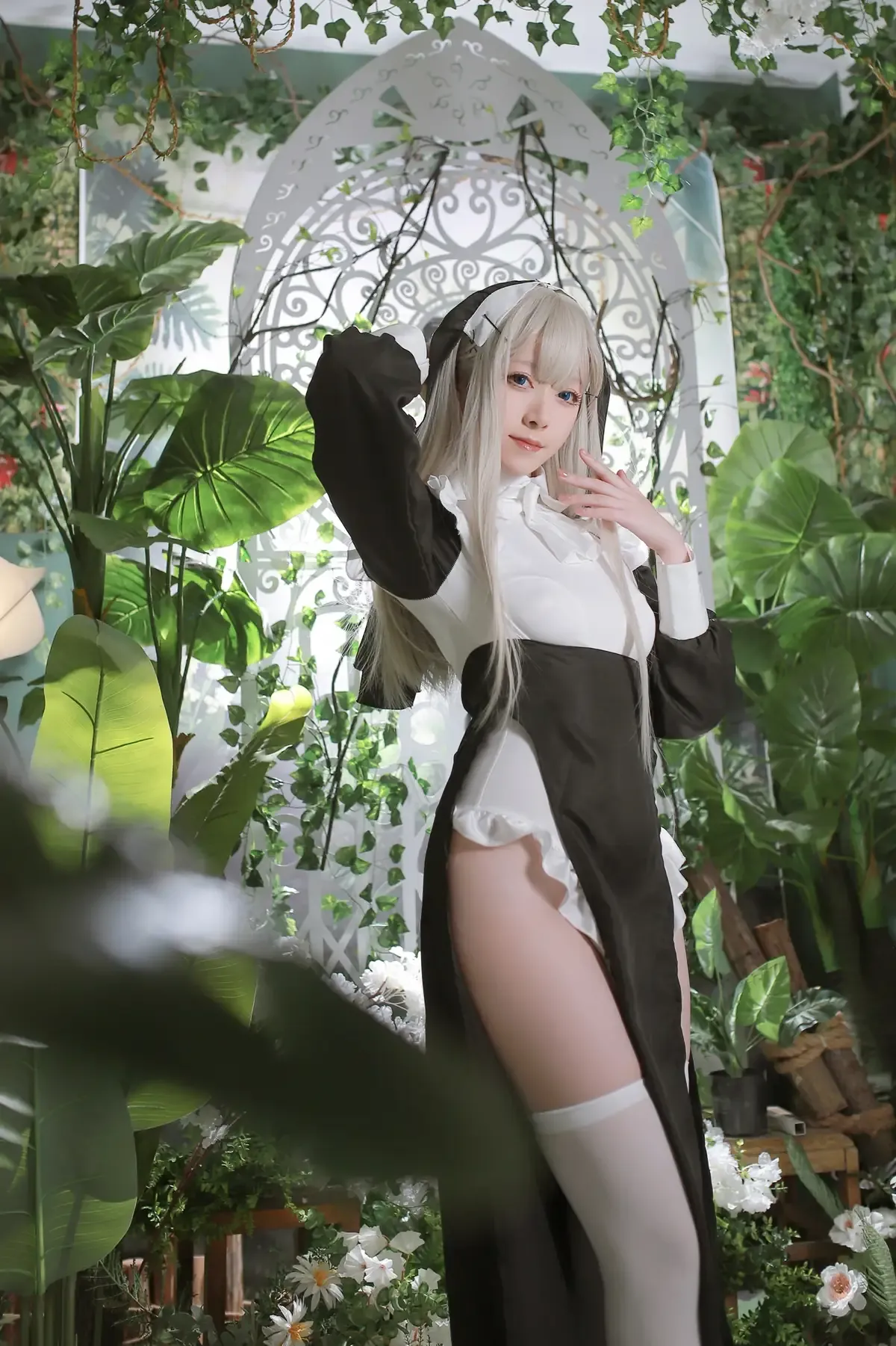 Asagiriai（愛ちゃん） 作品目录资料页：付费会员图 与 回复术士的重启人 写真题材整理