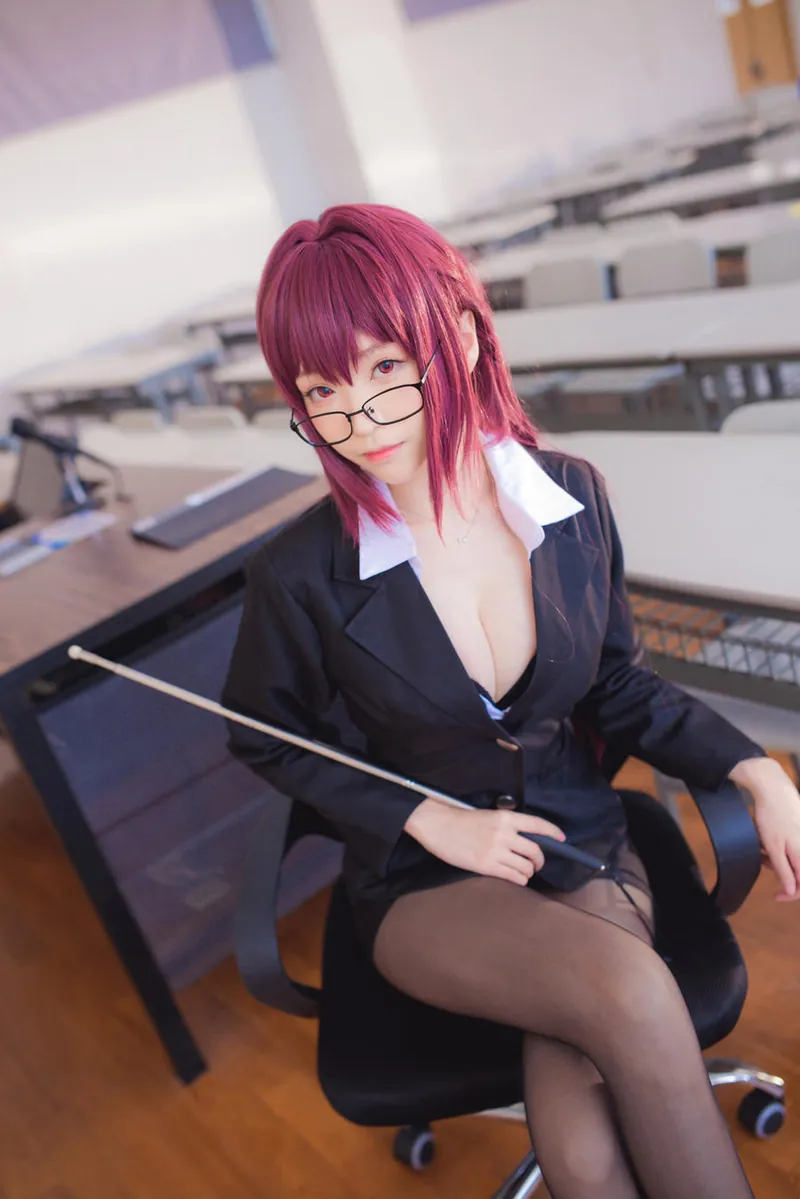 徐珺大哥红发西装教鞭教室cosplay造型