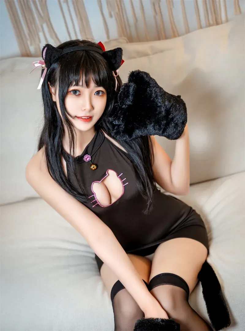 lovely呆玄黑色猫娘造型沙发COS写真