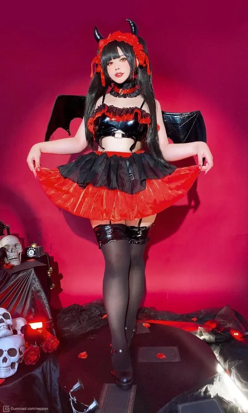 neppuネップ黑色恶魔角红黑短裙翅膀舞台背景cosplay写真