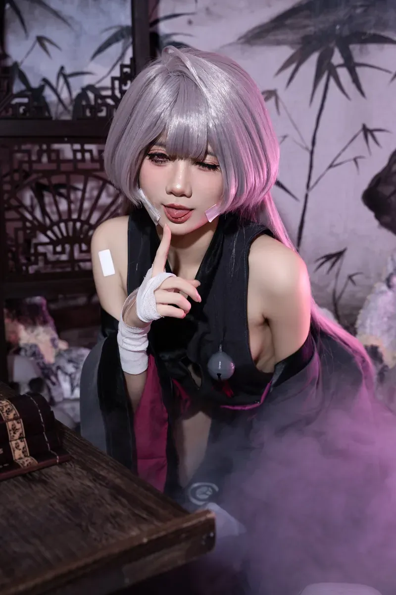 兔叽兔姬紫灰短发黑色服饰水墨屏风cosplay写真